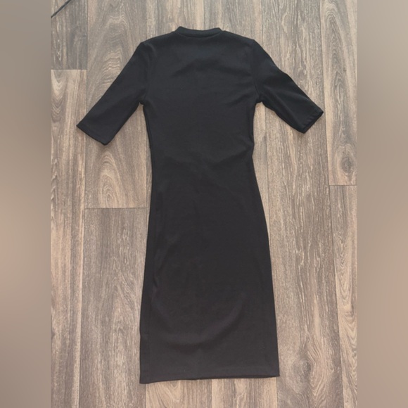 Black Ribbed H&M Dress - Picture 2 of 3